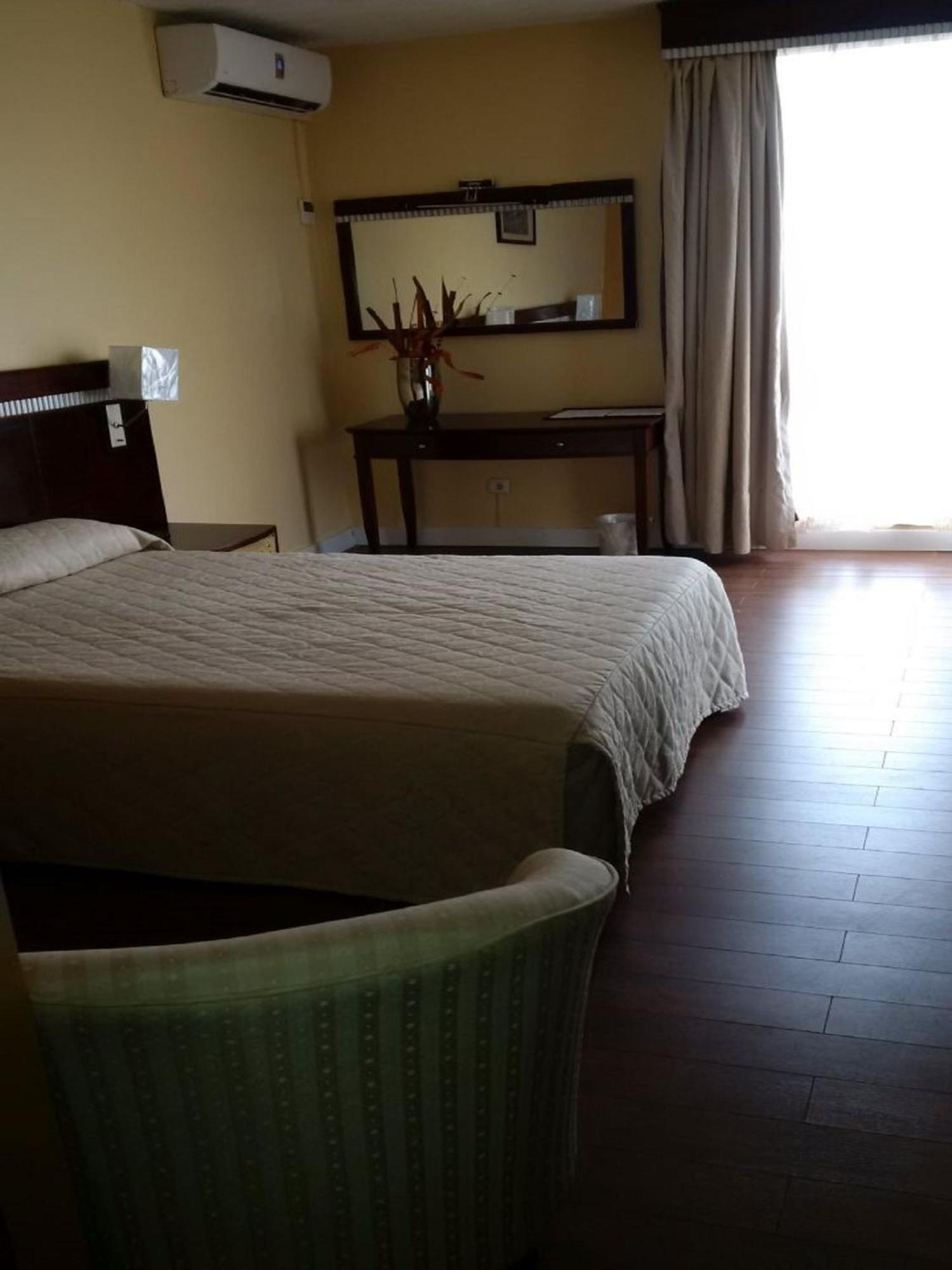 Hotel Inter Chimoio Cameră foto